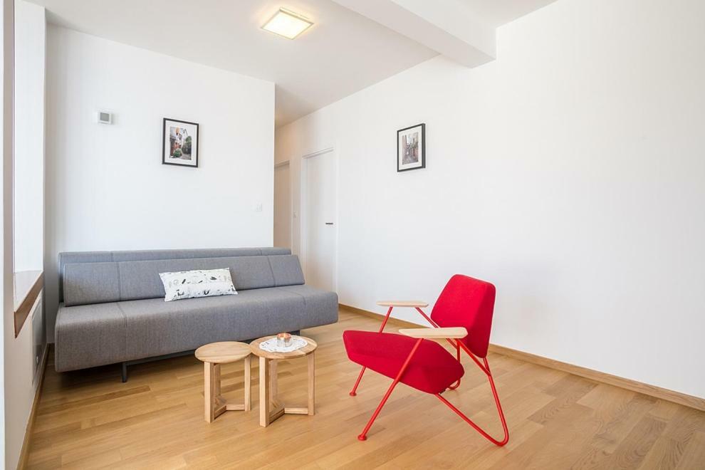 Apartments Jelena Ražanj エクステリア 写真