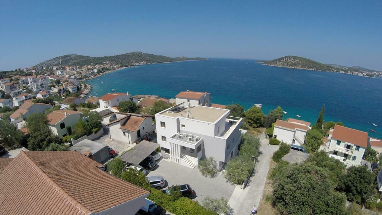 Apartments Jelena Ražanj エクステリア 写真