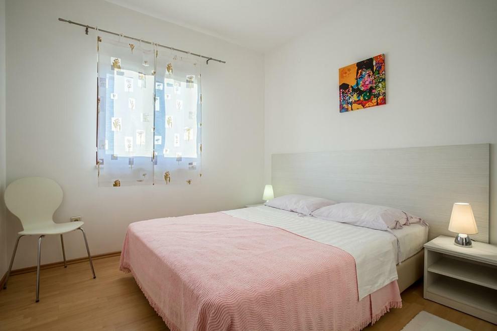 Apartments Jelena Ražanj エクステリア 写真
