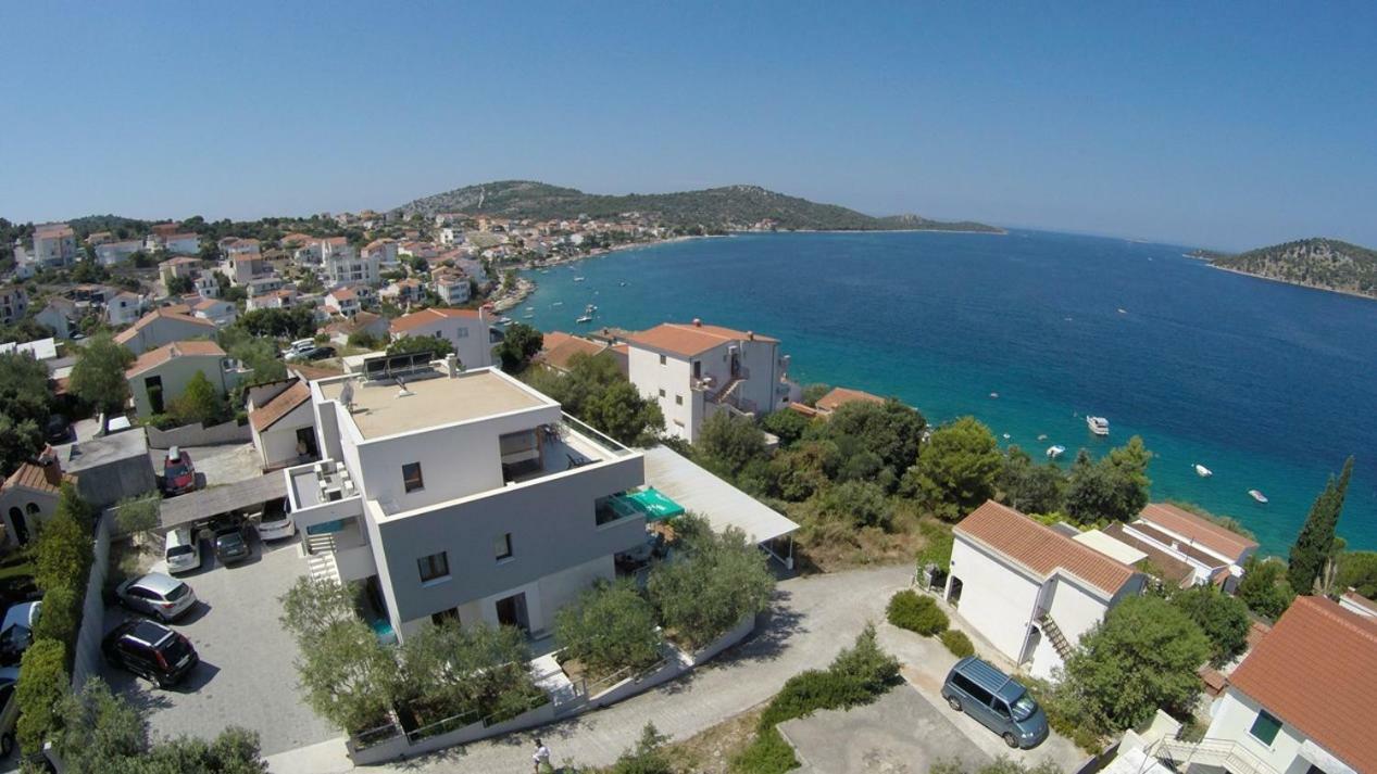 Apartments Jelena Ražanj エクステリア 写真