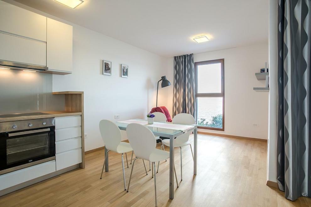 Apartments Jelena Ražanj エクステリア 写真